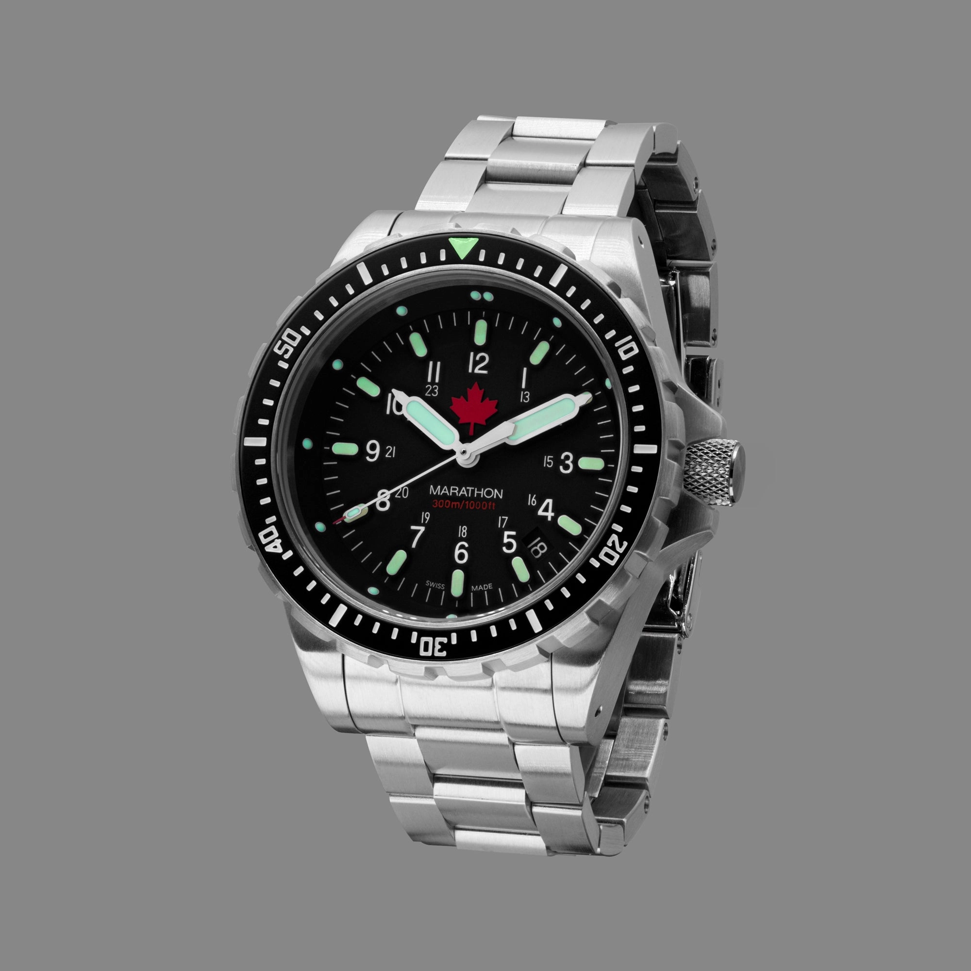 46mm Red Maple Jumbo Diver's Quartz (JSAR) with Stainless Steel Bracelet