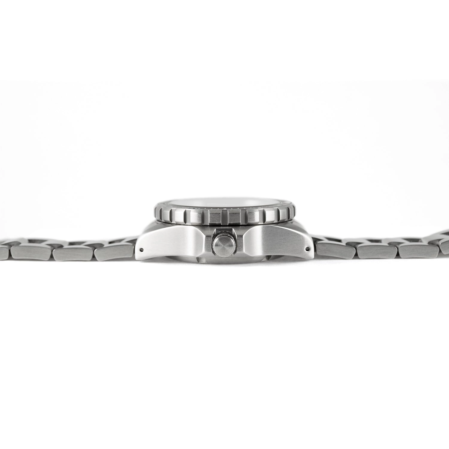 46mm Red Maple Jumbo Diver's Quartz (JSAR) with Stainless Steel Bracelet