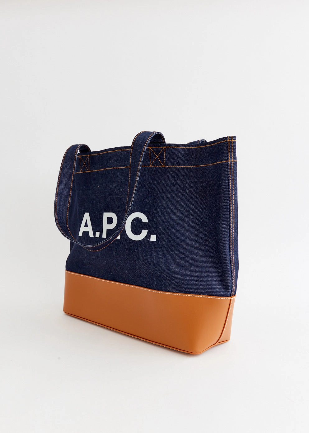 Axel Tote