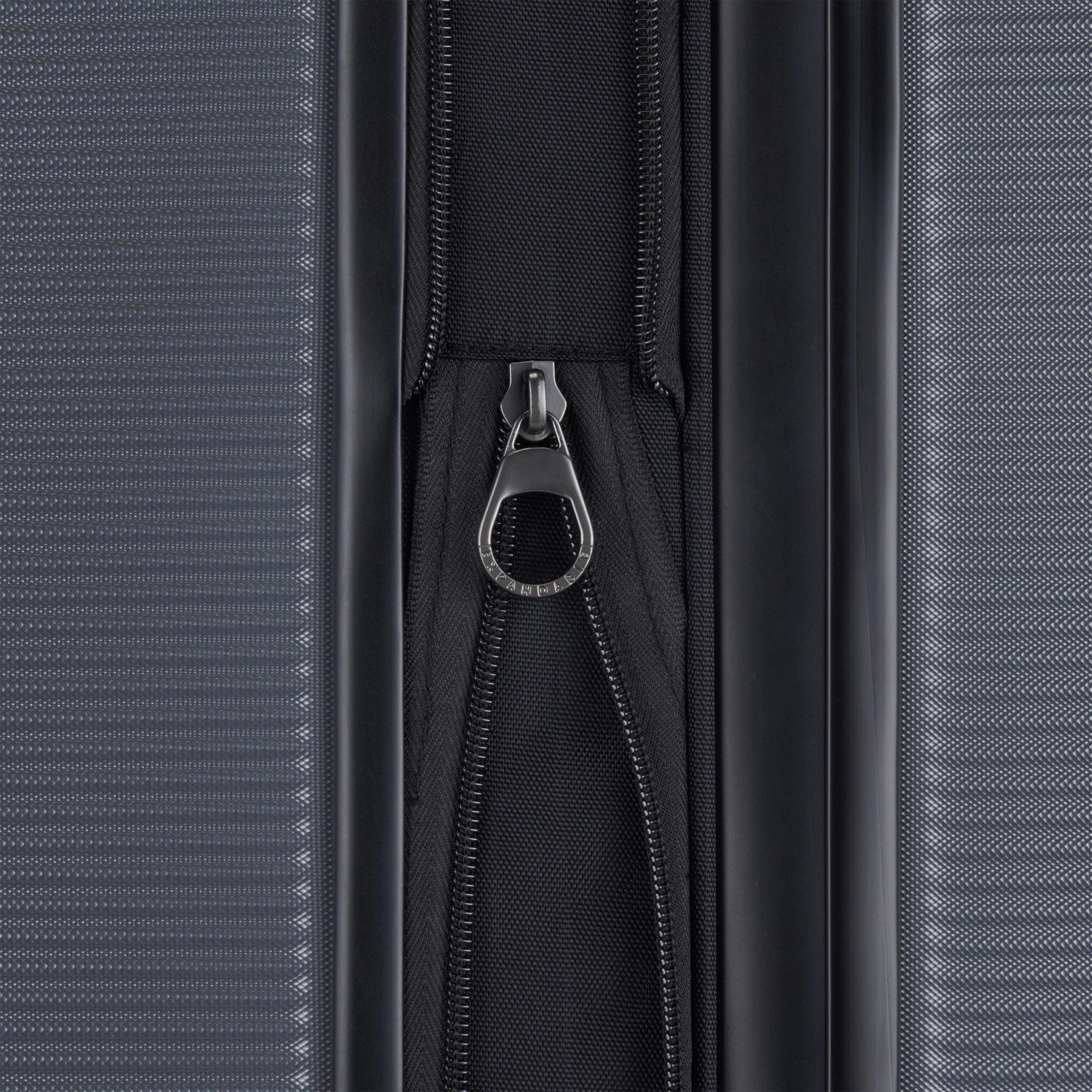 Bugatti Wellington Check-In Medium *Drop Ship*
