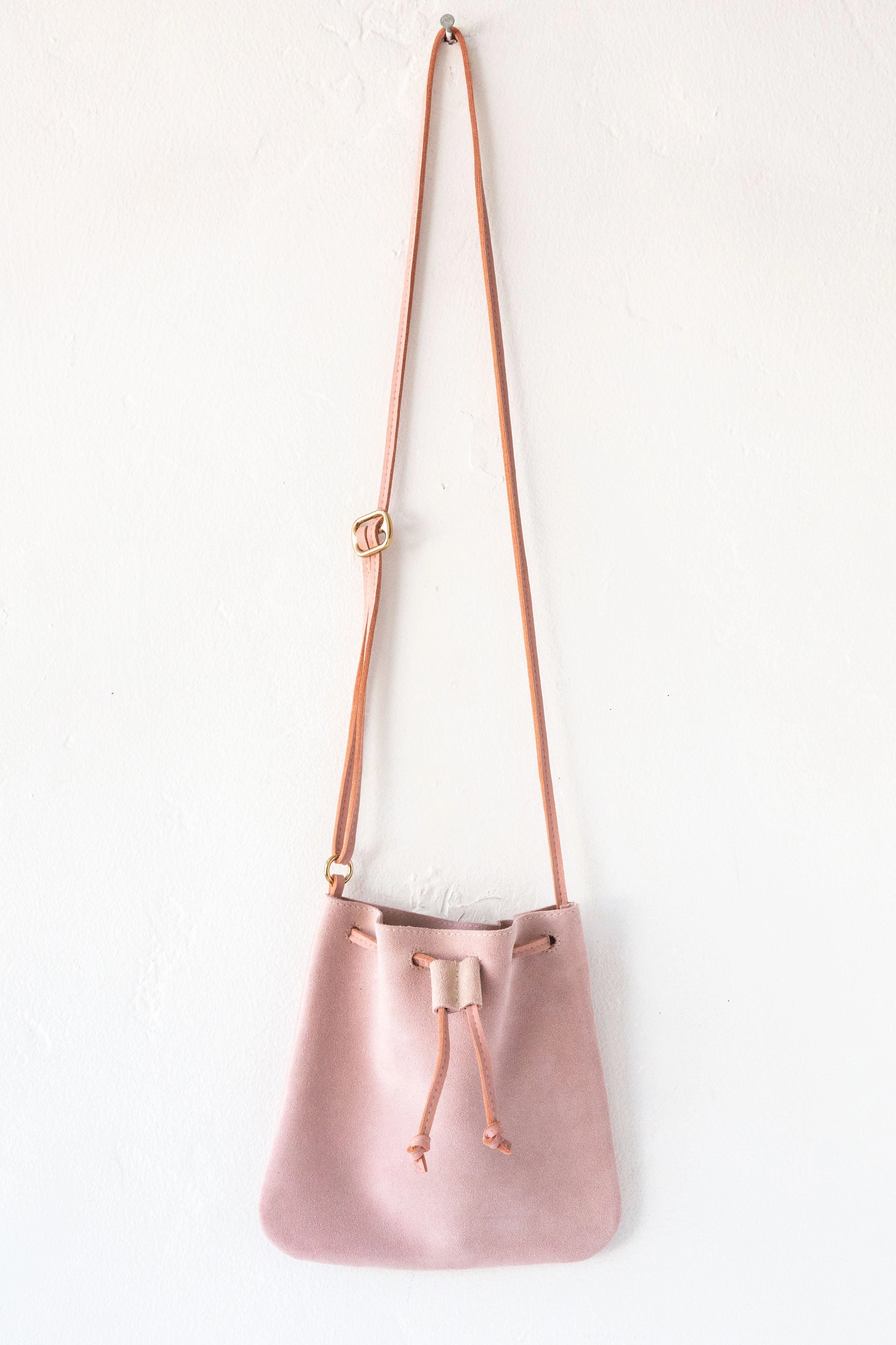 d/e goods small petal suede cross body bag