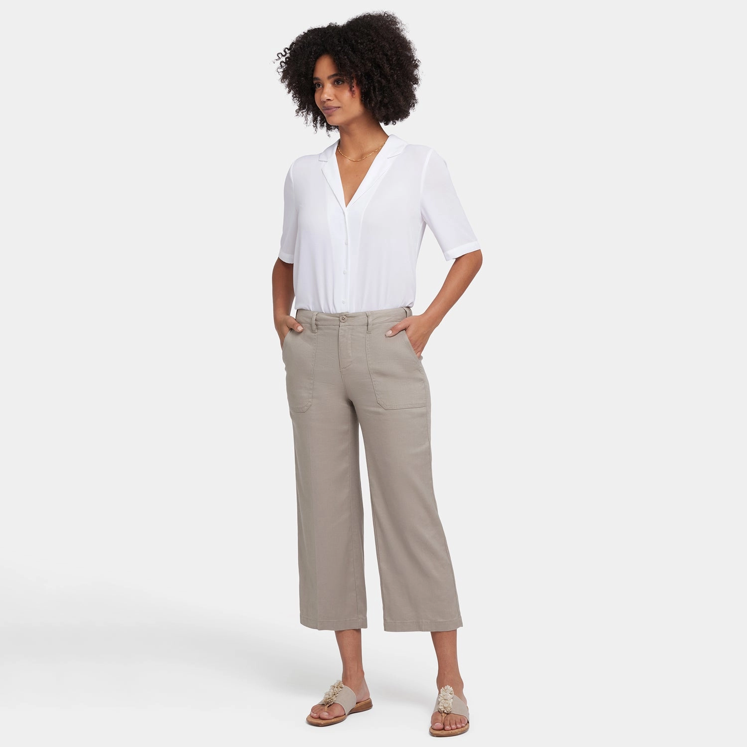 Wide Leg Cargo Capri Pants In Petite - Saddlewood